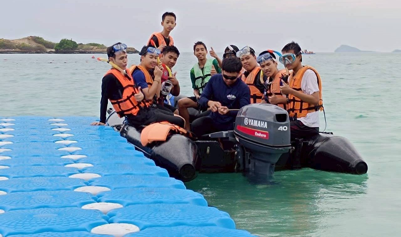 ทัศนศึกษาแหล่งเรียนรู้นอกห้องเรียนค่ายบูรณาการทางทะเล