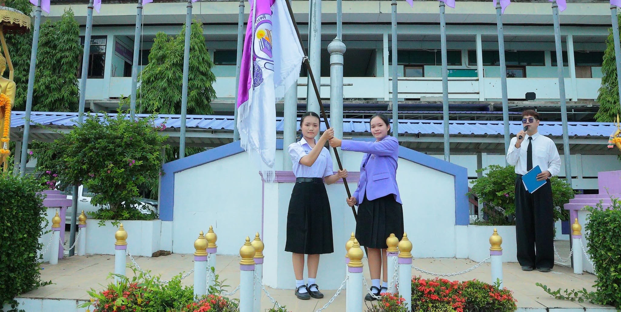 พิธีเกียรติยศสภานักเรียนโรงเรียนพร้าววิทยาคม ประจำปี 2569